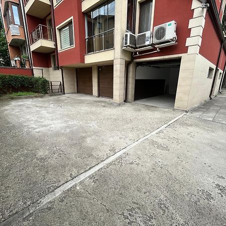 Madrid 2Bdr W Free Parking Near Metro, Serdika Mall Szófia Kültér fotó